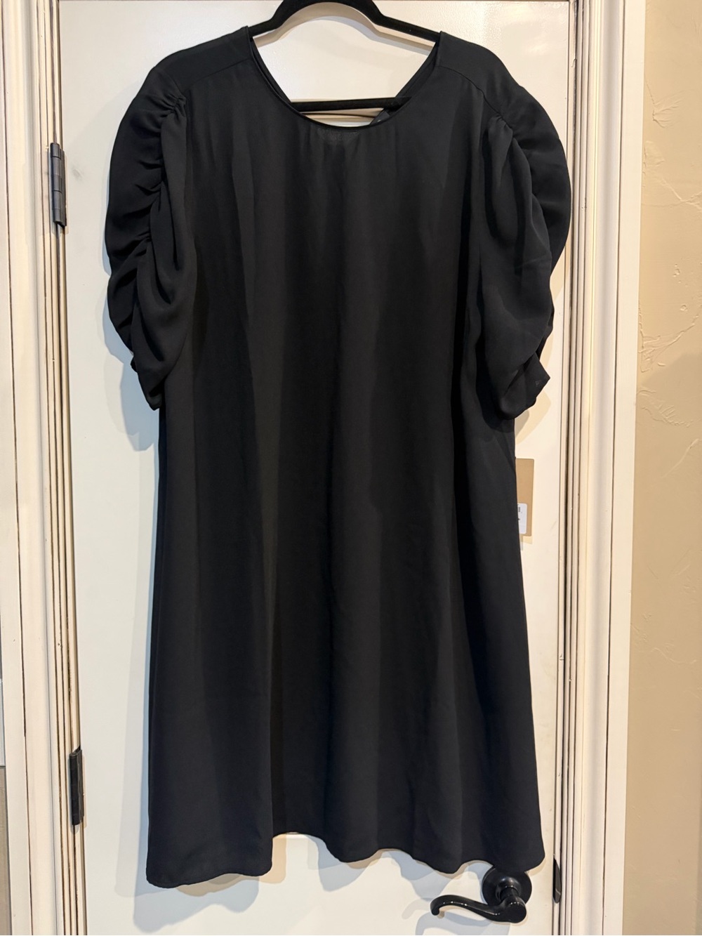 Halogen Black Short Sleeve Shift Dress with Ruched Sleeves